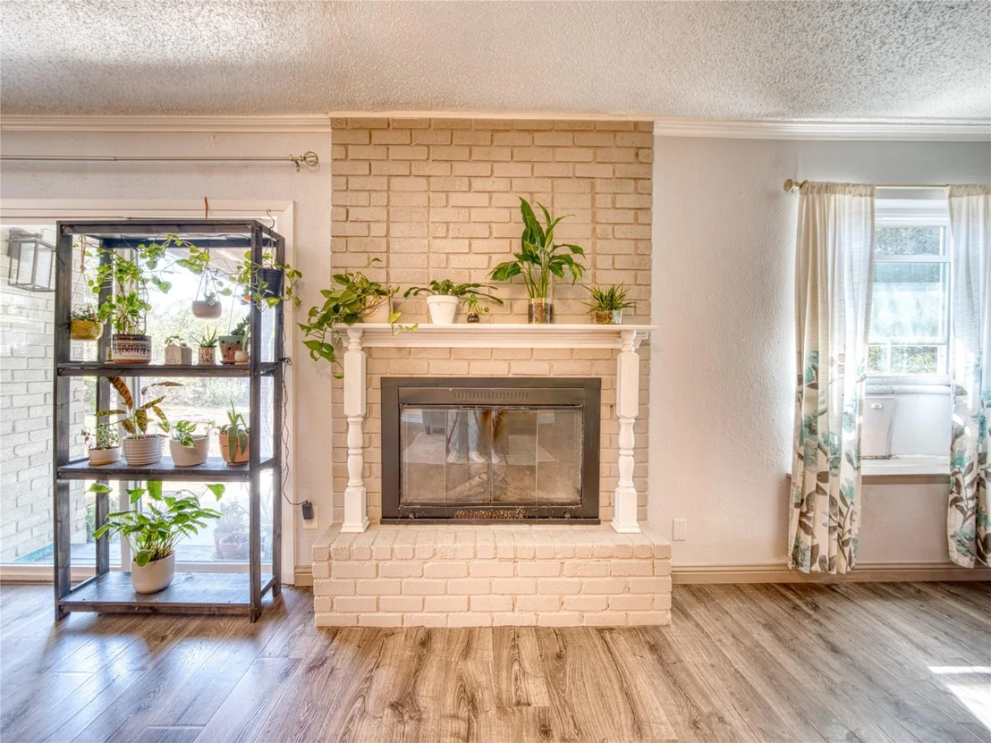 Photo of 1009 Green Meadow DR