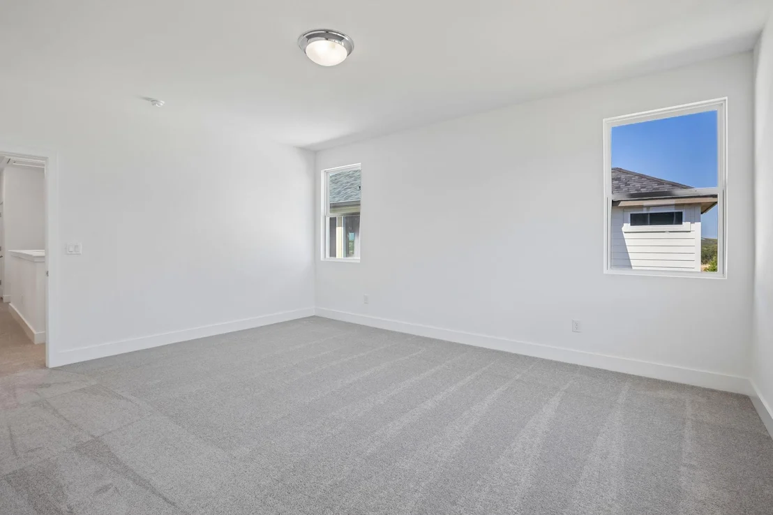 Photo of 125 Maverick Ave