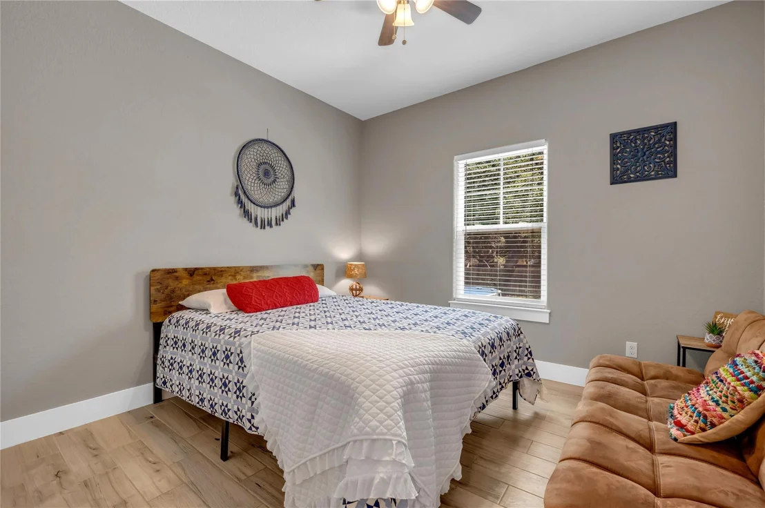Photo of 113 Winding Oak DR