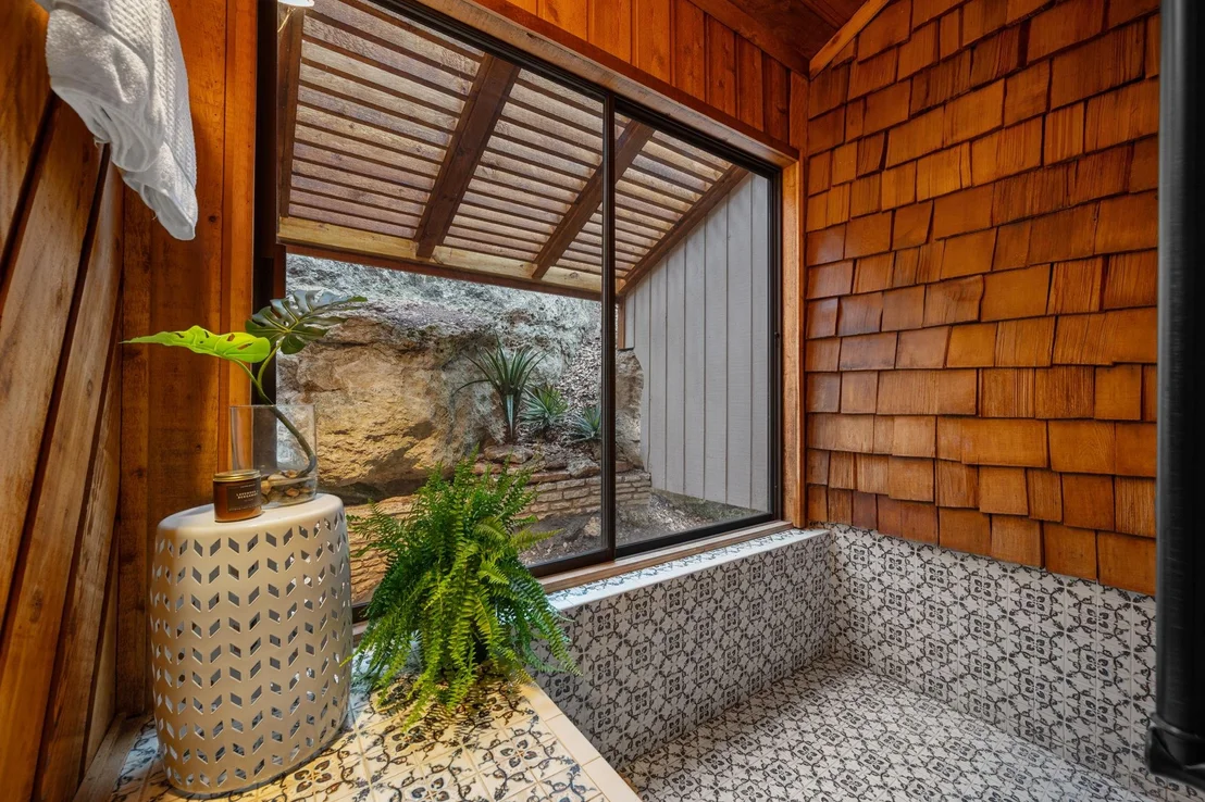 Photo of 403 Coventry RD