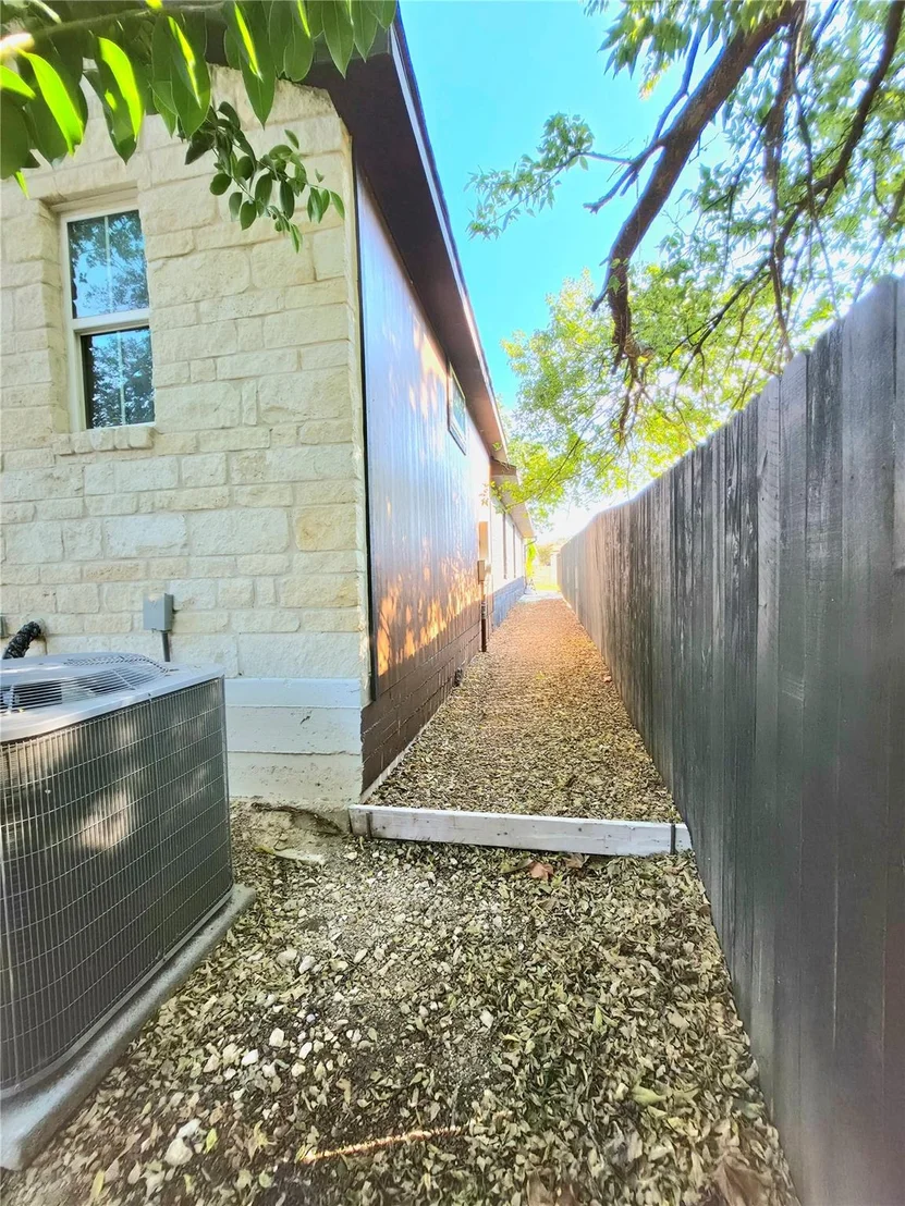 Photo of 2201 Teri RD
