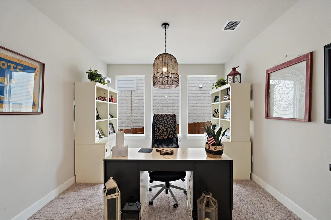 Photo of 17804 Hattie TRCE