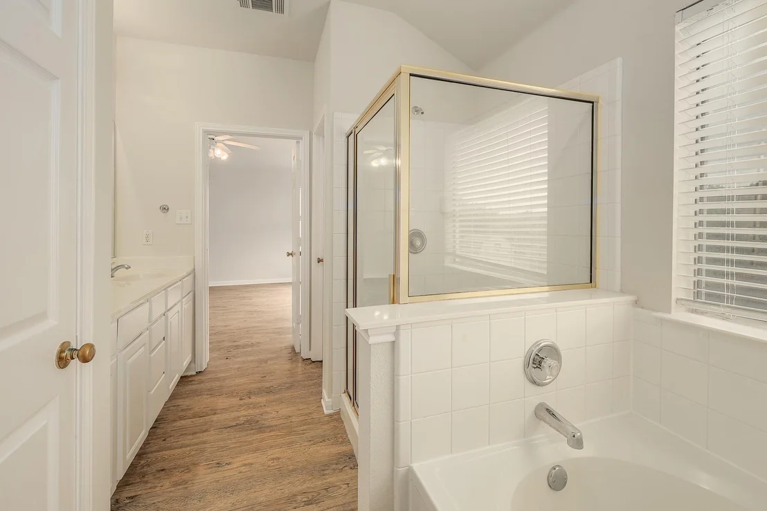 Photo of 102 Chandler Pointe LOOP