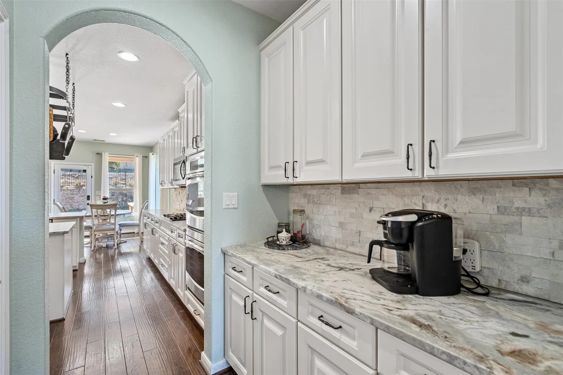 Photo of 302 Bellagio DR