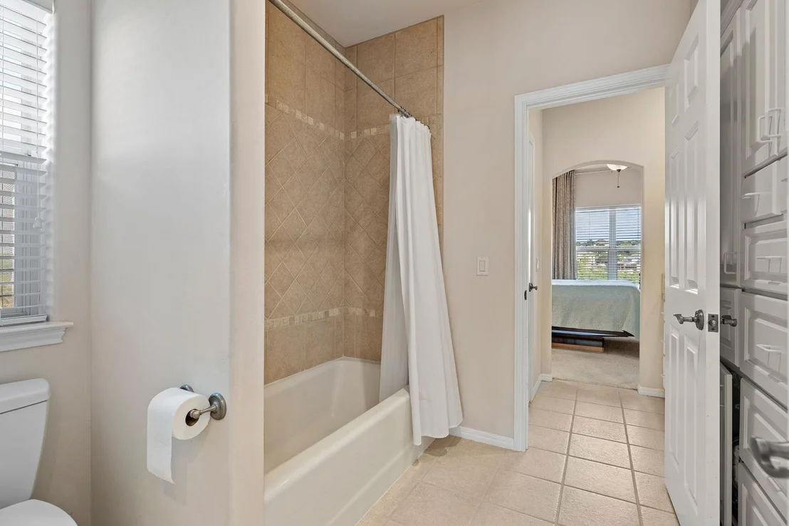 Photo of 3322 Far View DR