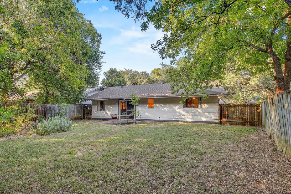 Photo of 909 Glen Oak DR