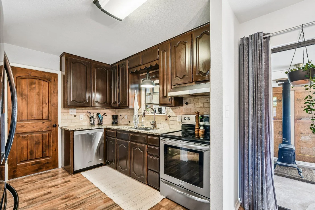 Photo of 115 Mountain View DR