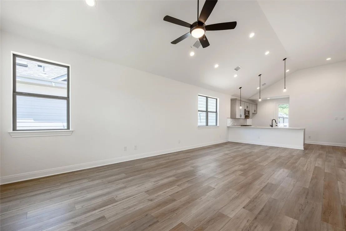 Photo of 324 Orleanian DR