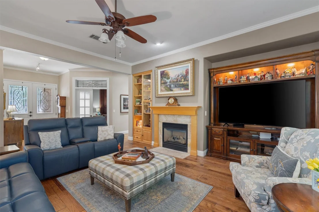 Photo of 115 Durango TRL