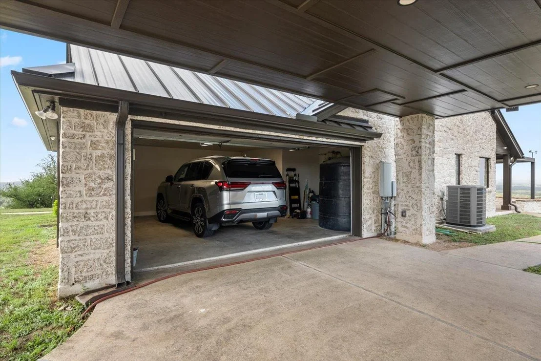 Photo of 6594 W Hwy 290