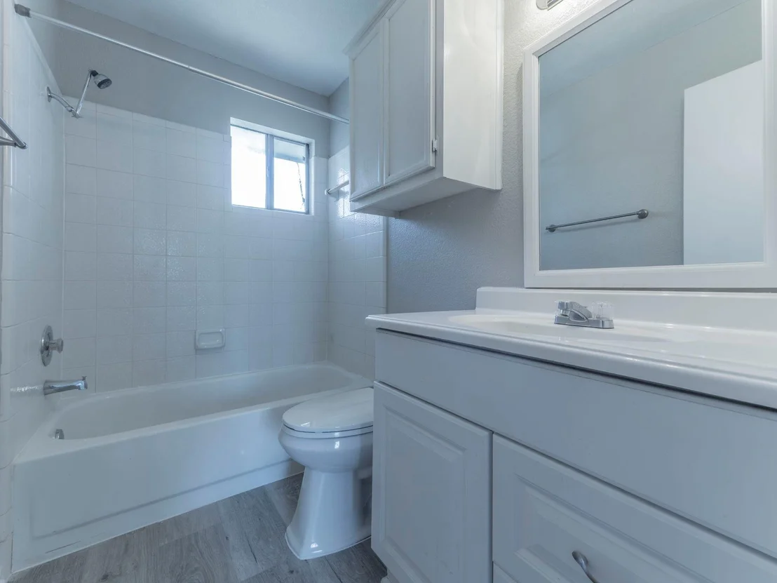 Photo of 1807 Parkwood DR