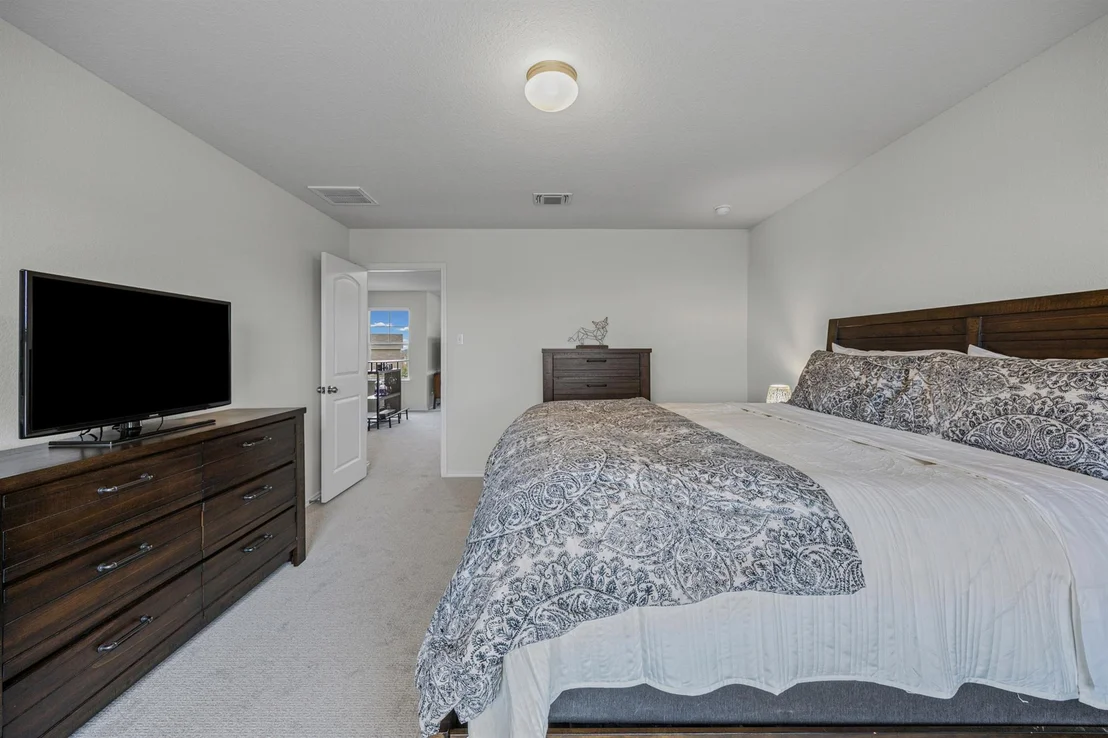 Photo of 332 Bayberry CIR