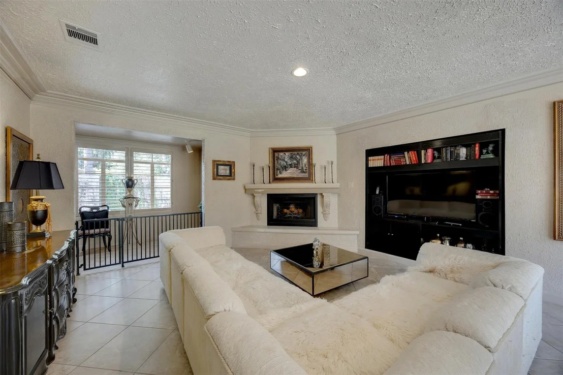 Photo of 6709 Vine ST