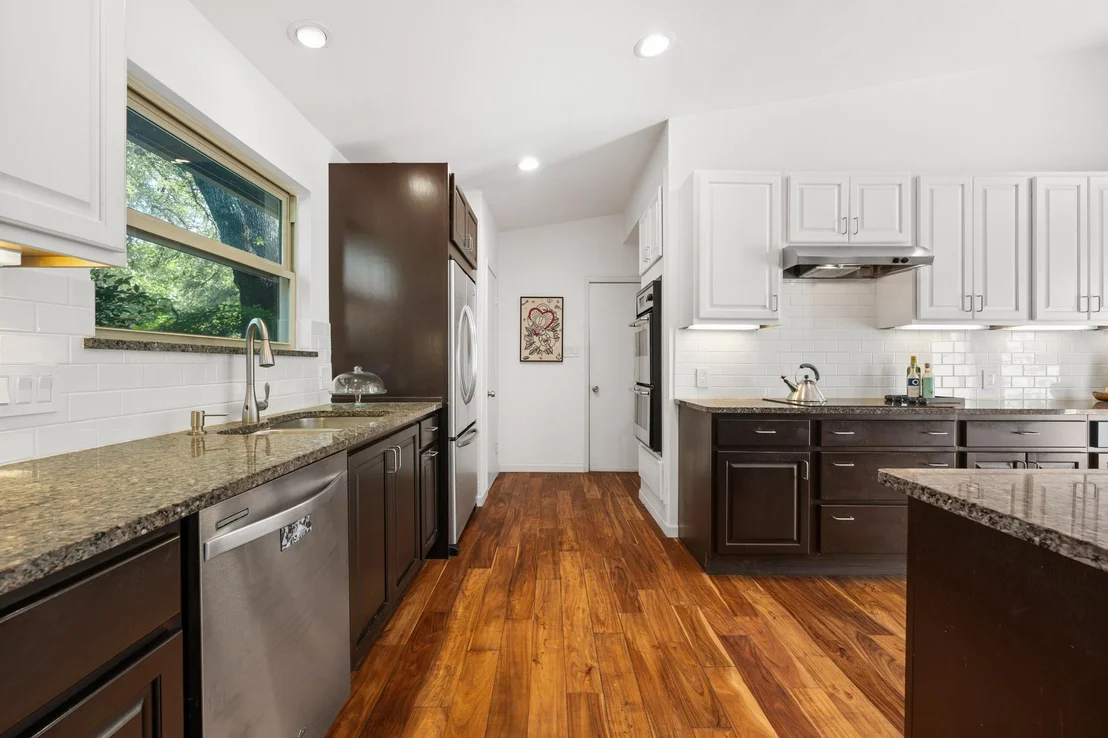 Photo of 102 Crescent BLF