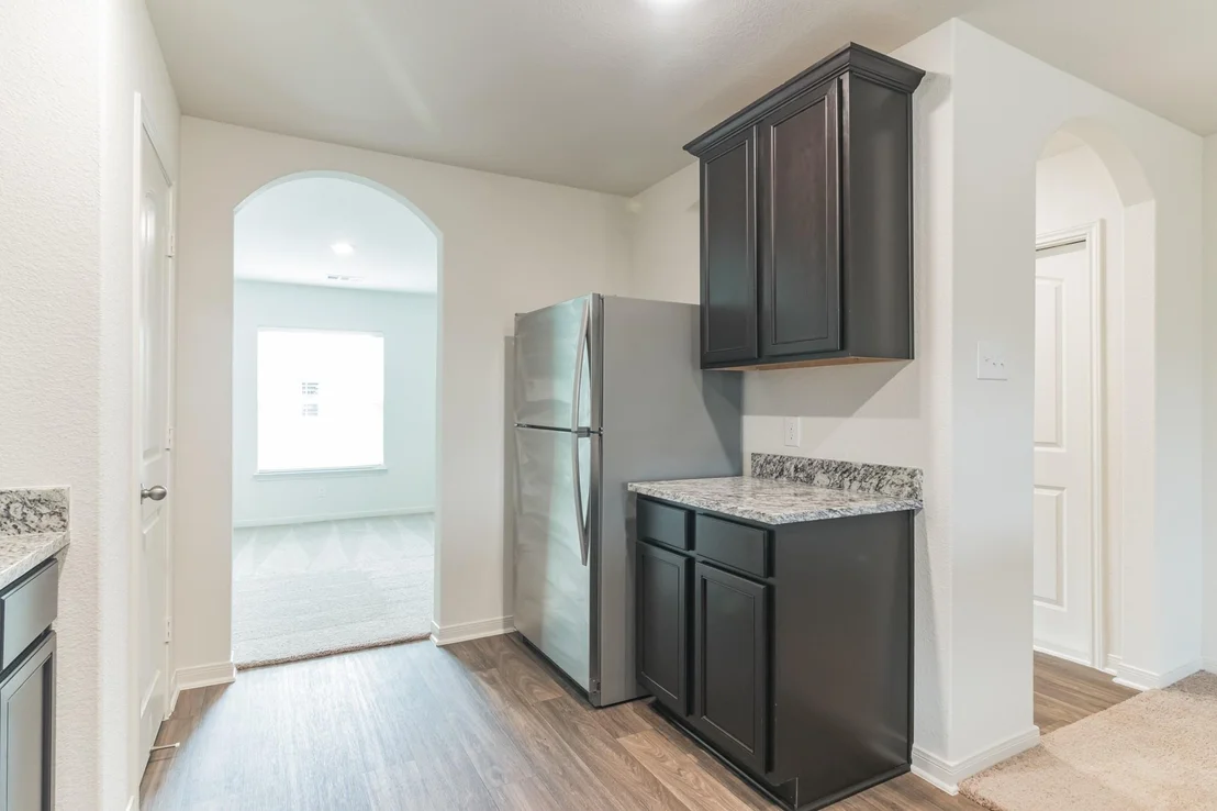 Photo of 112 Allington CIR