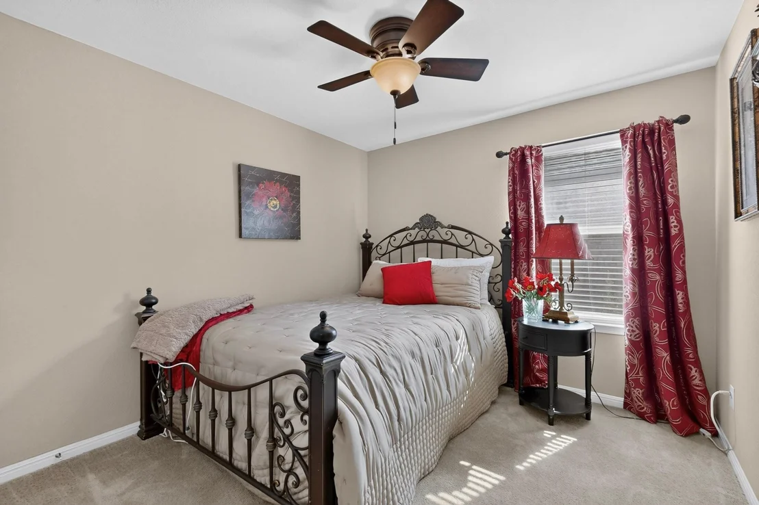 Photo of 928 Tabernash DR