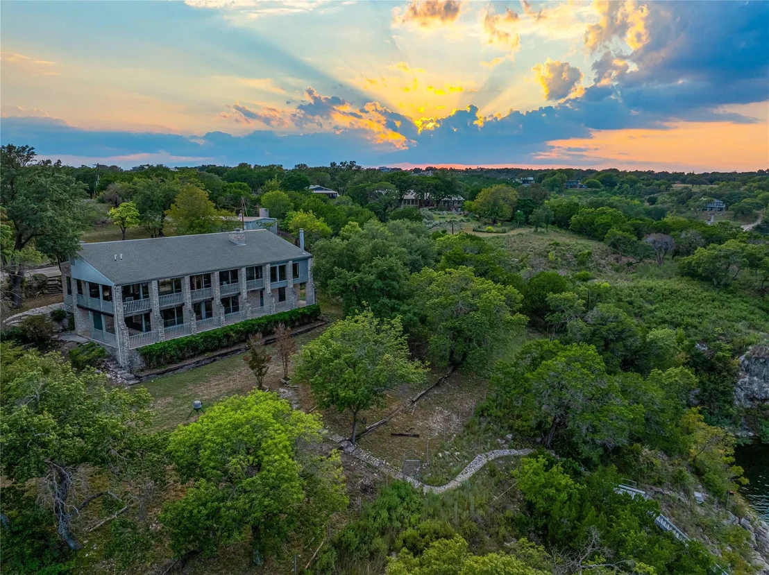 Photo of 18106 Travis CIR