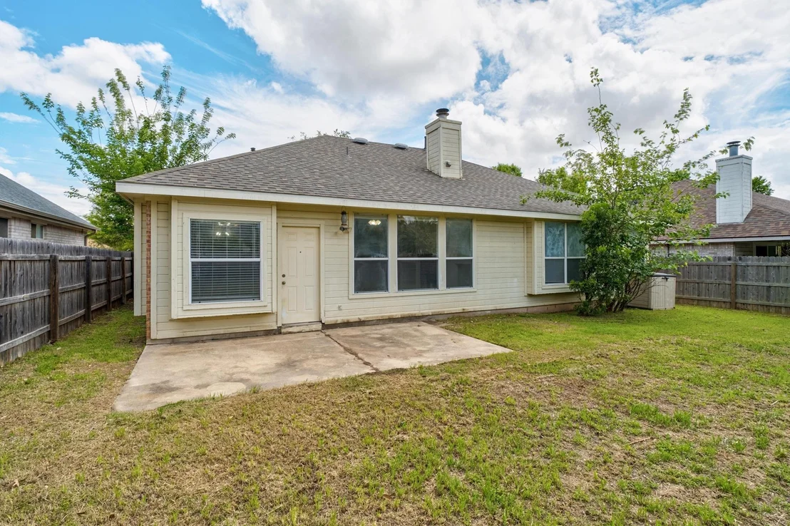 Photo of 1105 Woodview DR