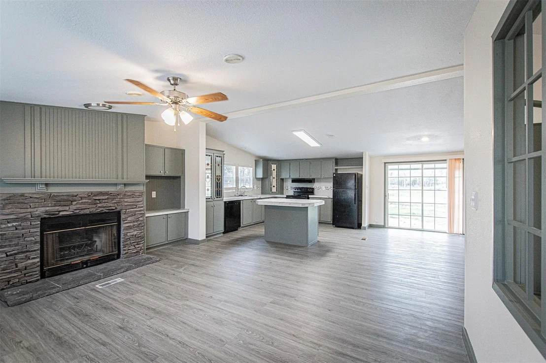 Photo of 241 Comancheria TRL