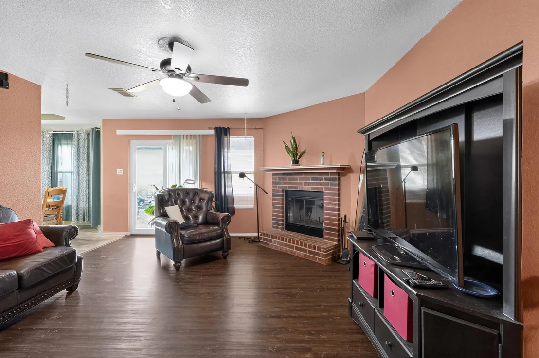 Photo of 1704 Prestige LOOP