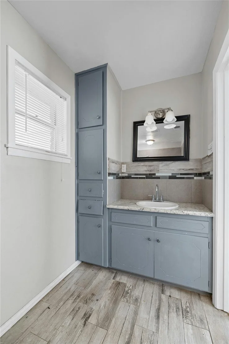 Photo of 1302 Cedar DR