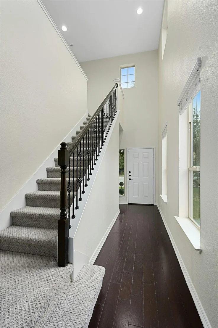 Photo of 1409 Middlefield CT