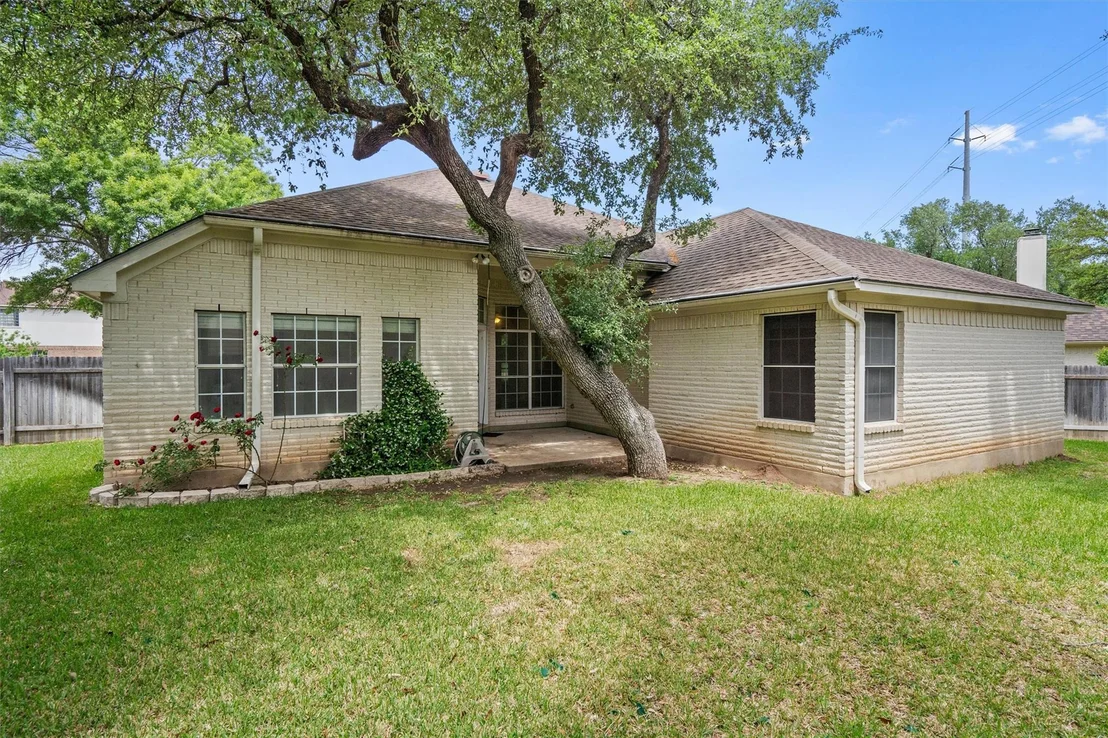 Photo of 2820 Blue Jay DR