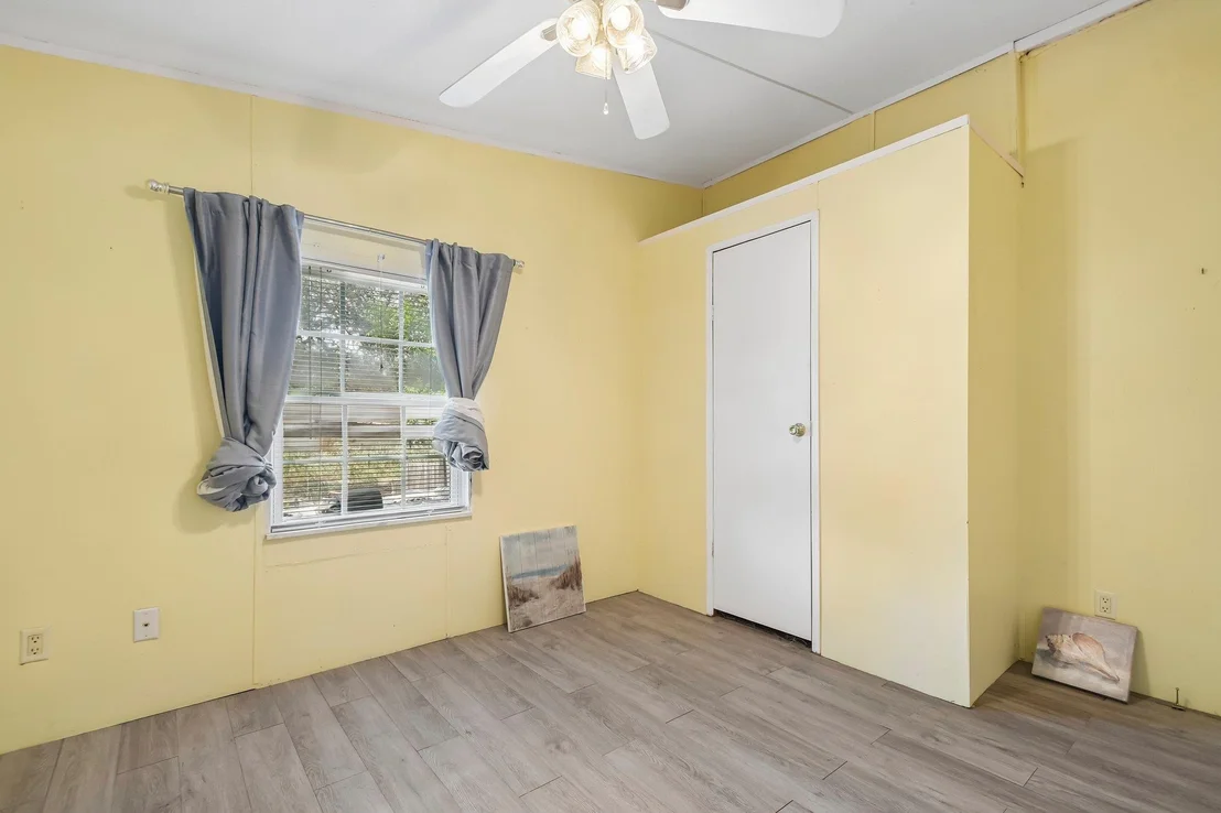 Photo of 664 Hidden Oaks DR