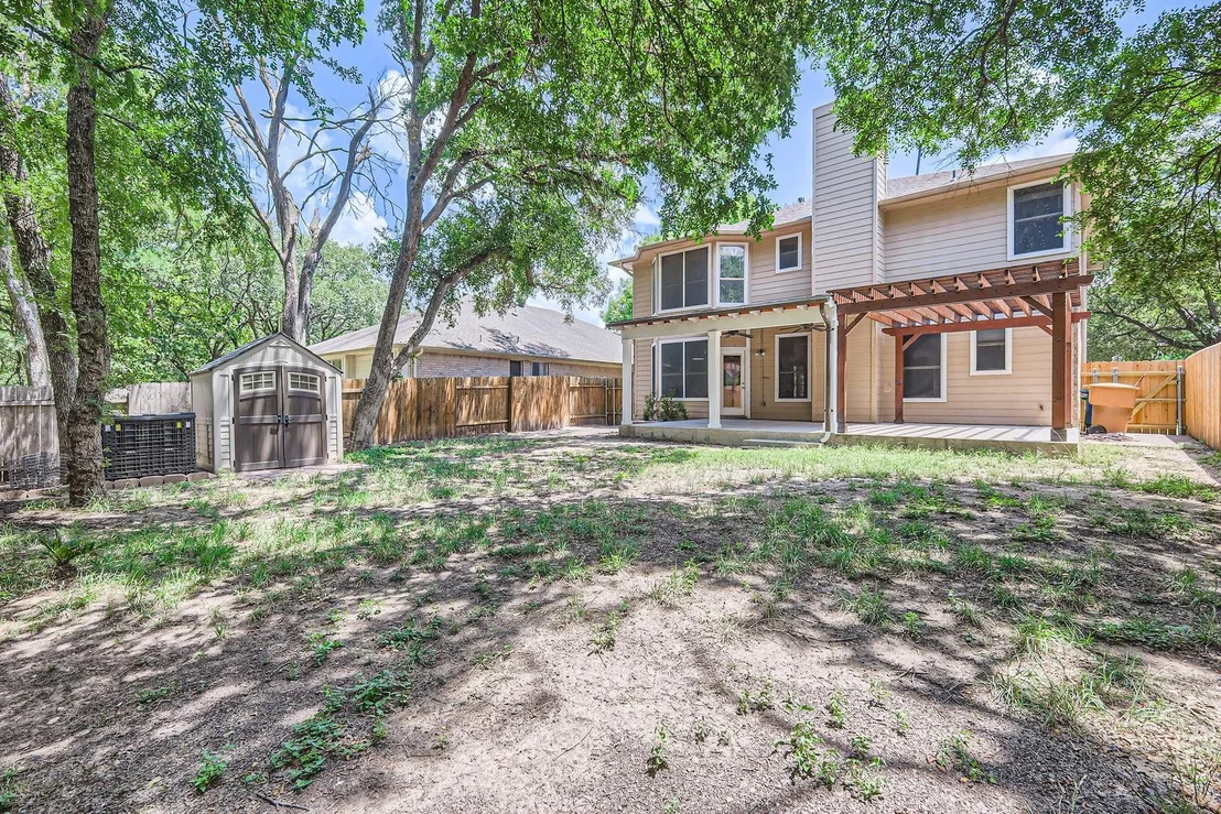 Photo of 2708 Winding Brook DR
