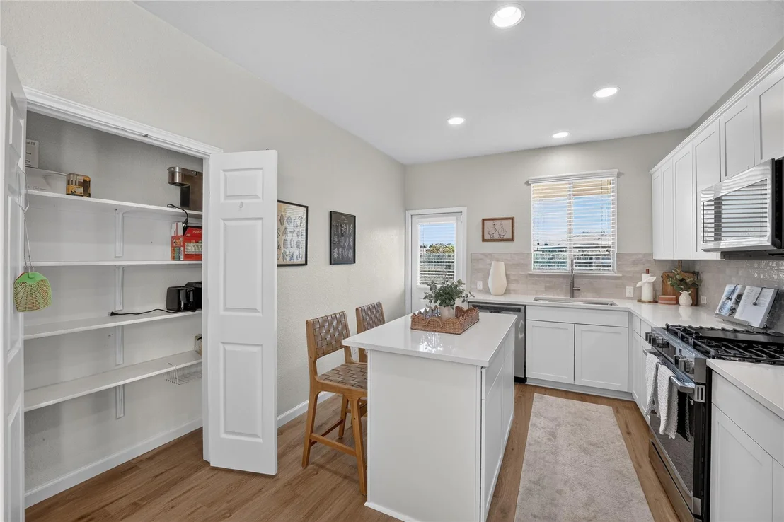 Photo of 338 Pine Arbol
