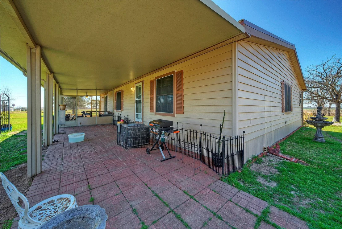 Photo of 901 County Road 134 RD