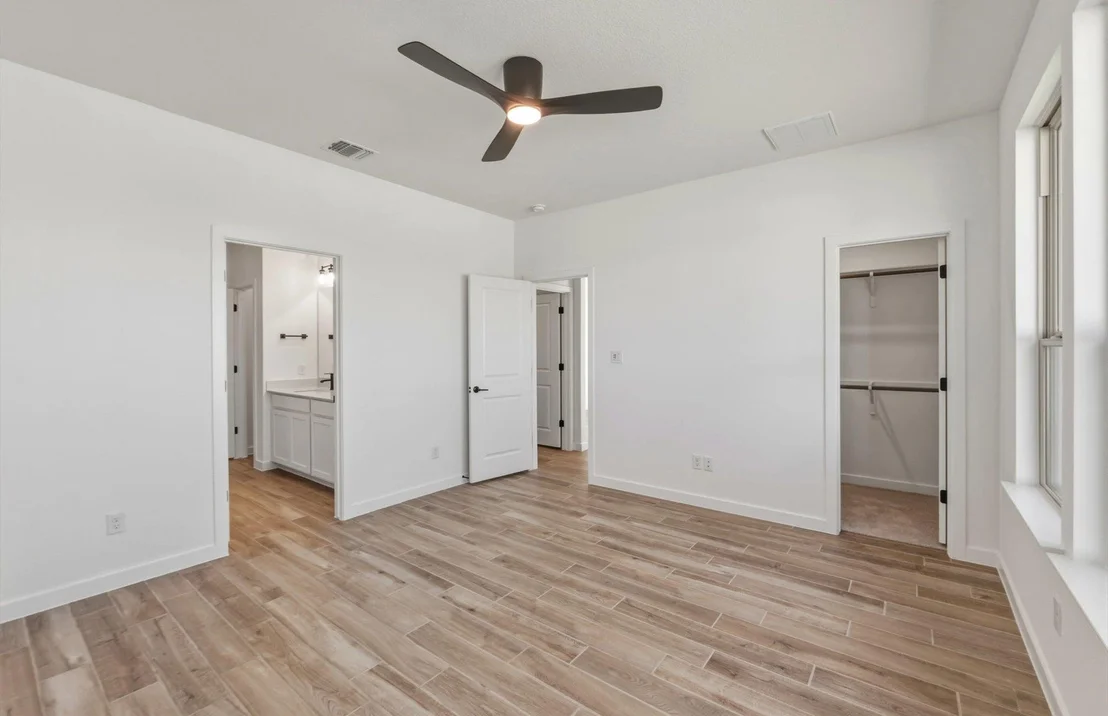 Photo of 1832 Spring Mountain CV