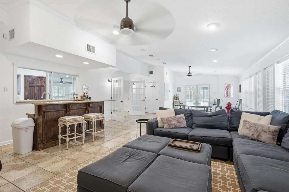 Photo of 3409 Lakeside DR