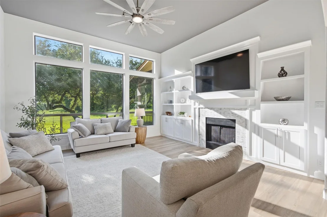 Photo of 108 Crest View DR