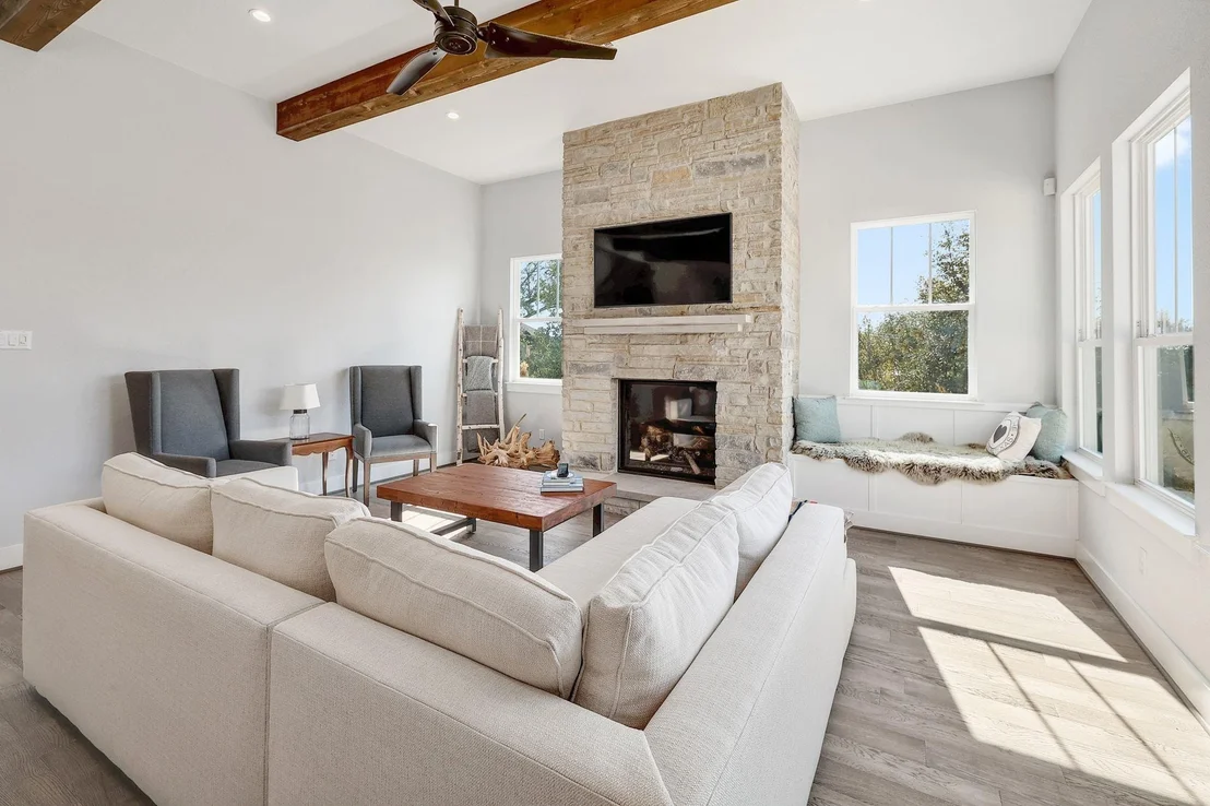 Photo of 17 Highland Spring LN