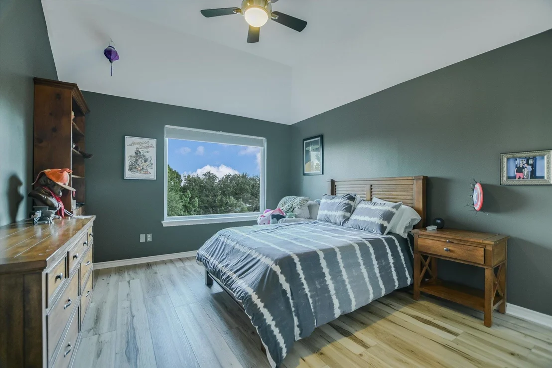 Photo of 2302 Cliffs Edge DR