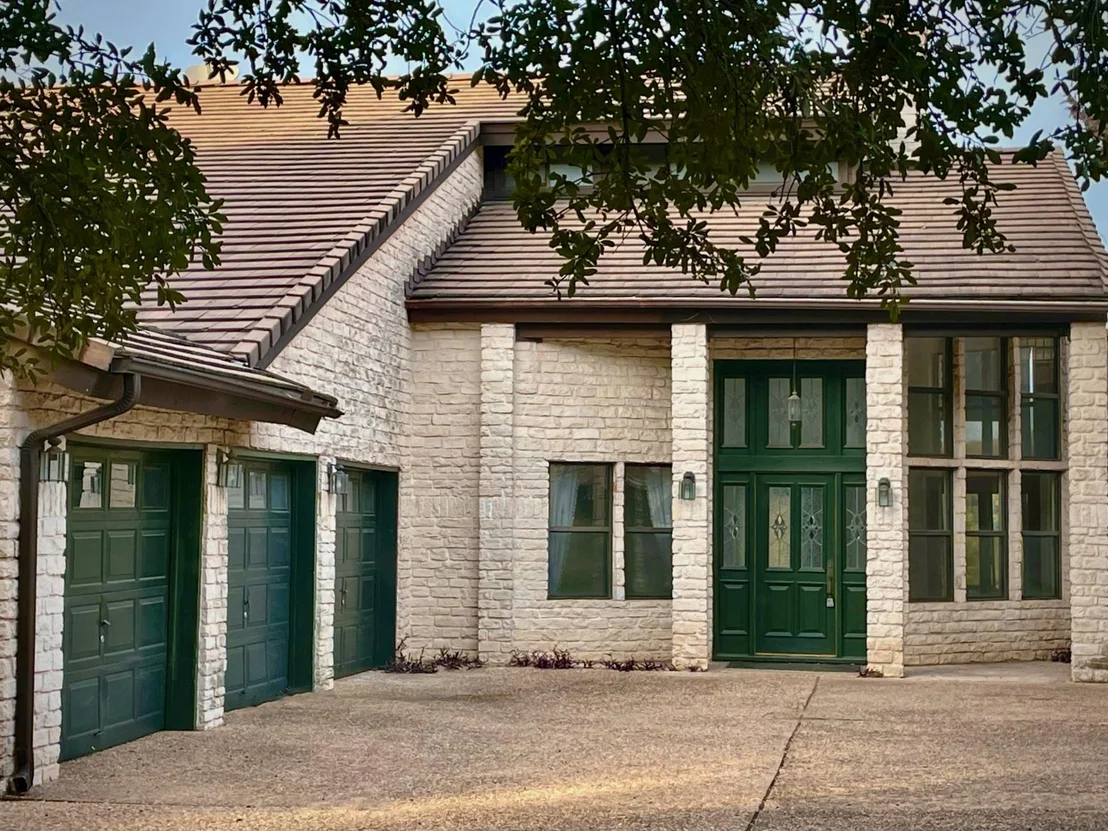 Photo of 4324 Far West BLVD