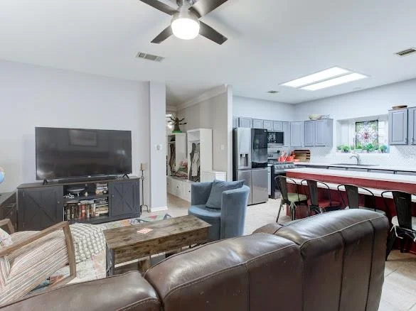 Photo of 2223 Mockingbird DR