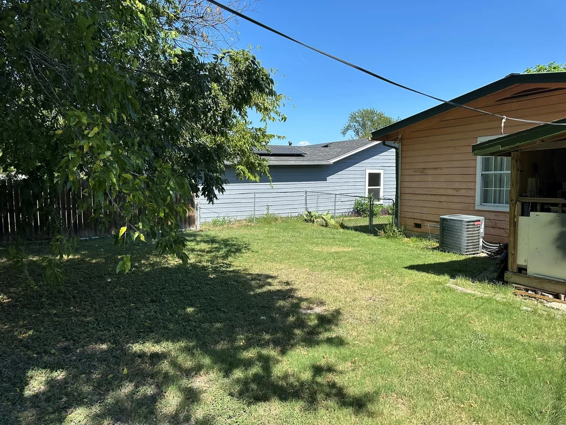 Photo of 704 Otis ST