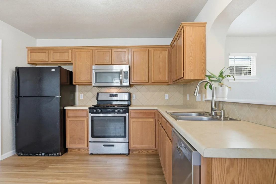 Photo of 1733 Thompson TRL