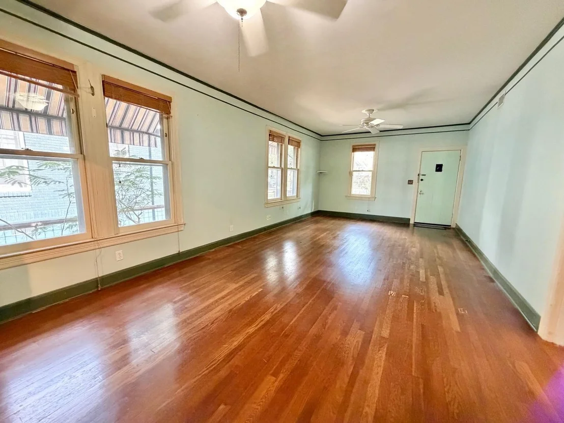 Photo of 605 Texas Ave