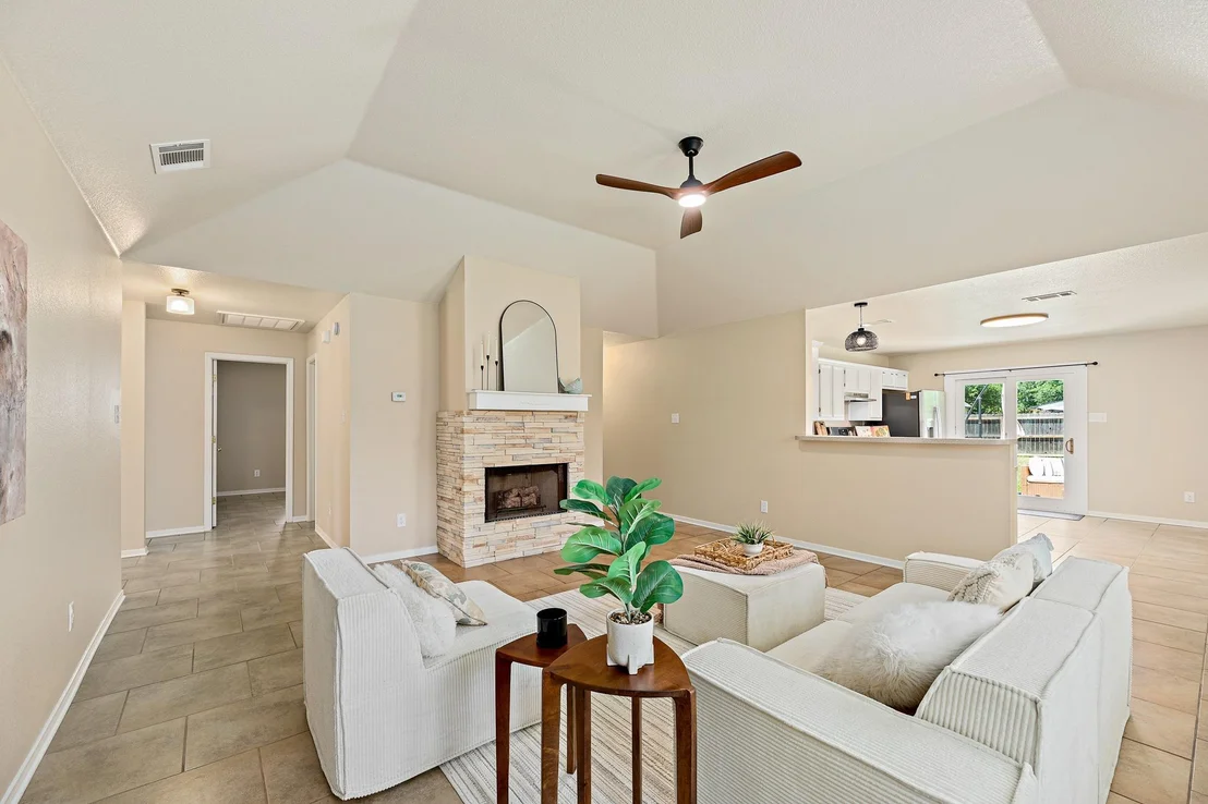 Photo of 111 Stephen LN