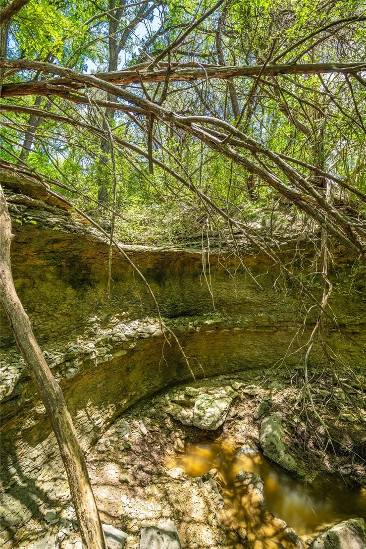 Photo of 301 Blessing Ranch RD