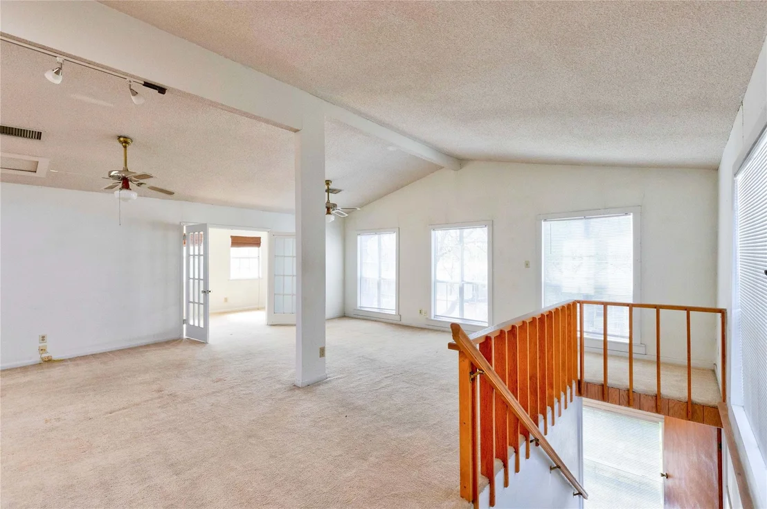 Photo of 1606 Wethersfield RD