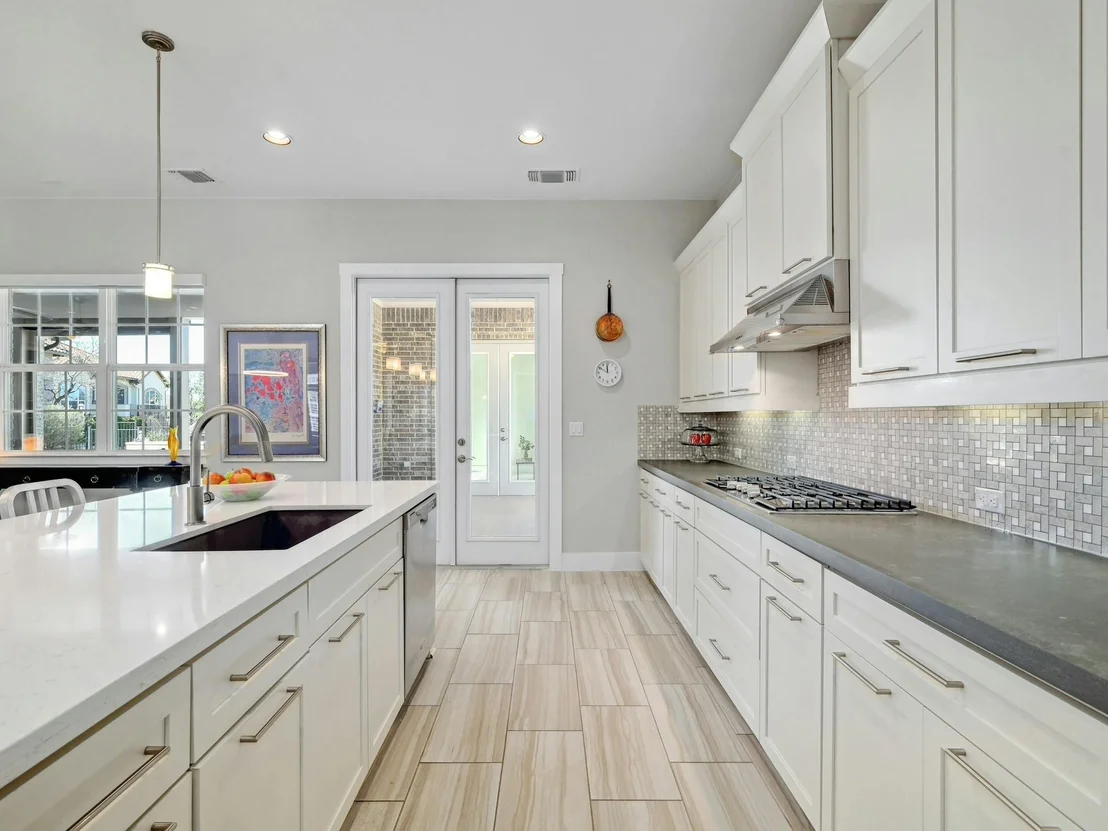 Photo of 809 Dancing Oak LN