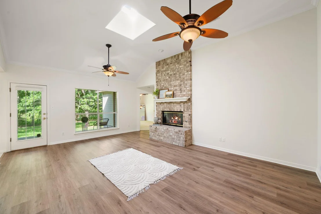 Photo of 1005 Briargate DR