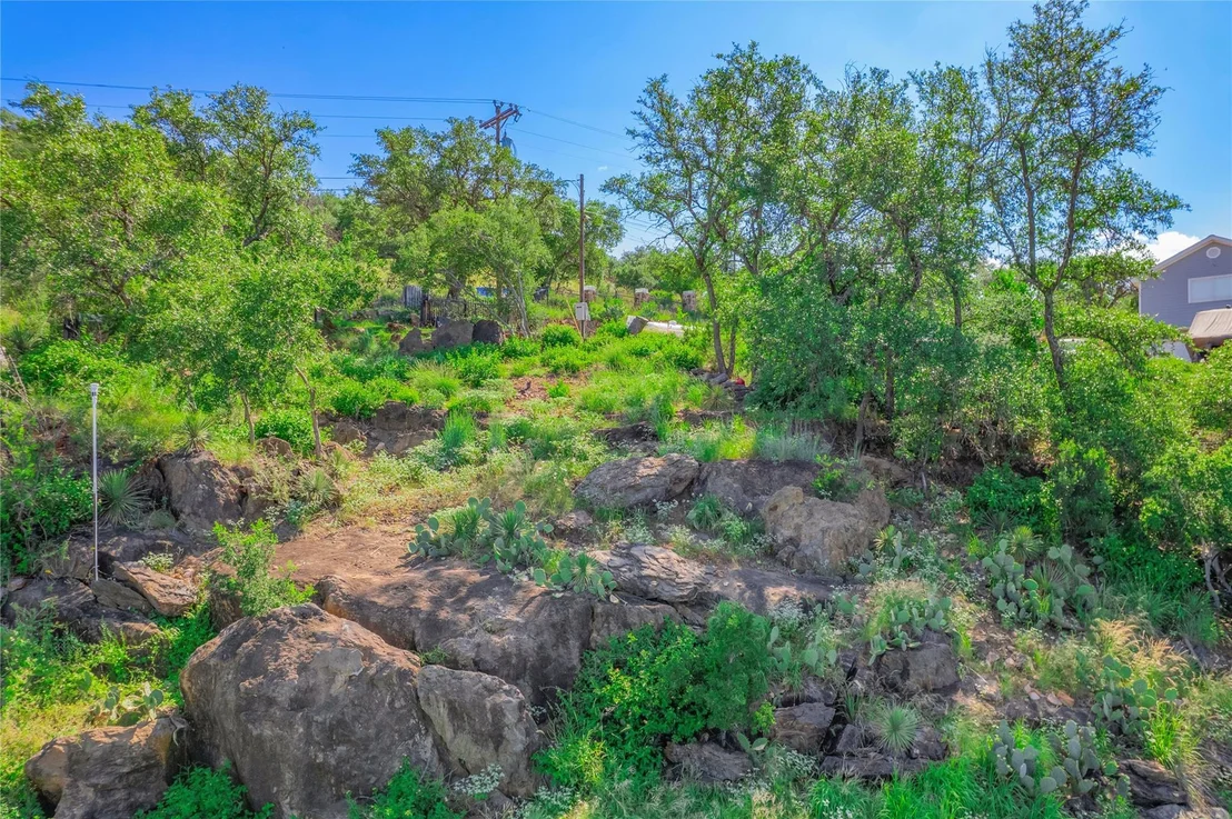 Photo of 150 Lower Skyline DR