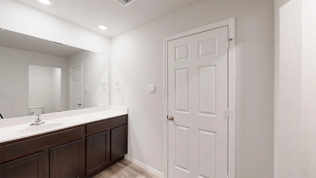Photo of 505 Hector LOOP