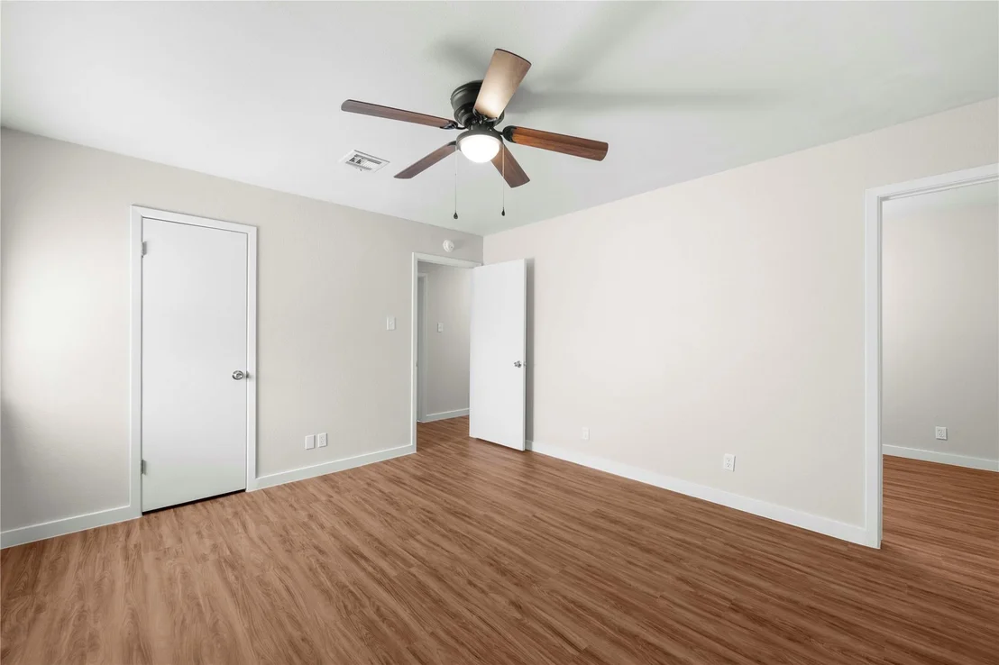 Photo of 4010 Valley View DR