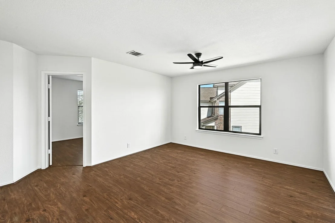 Photo of 290 Cushman DR